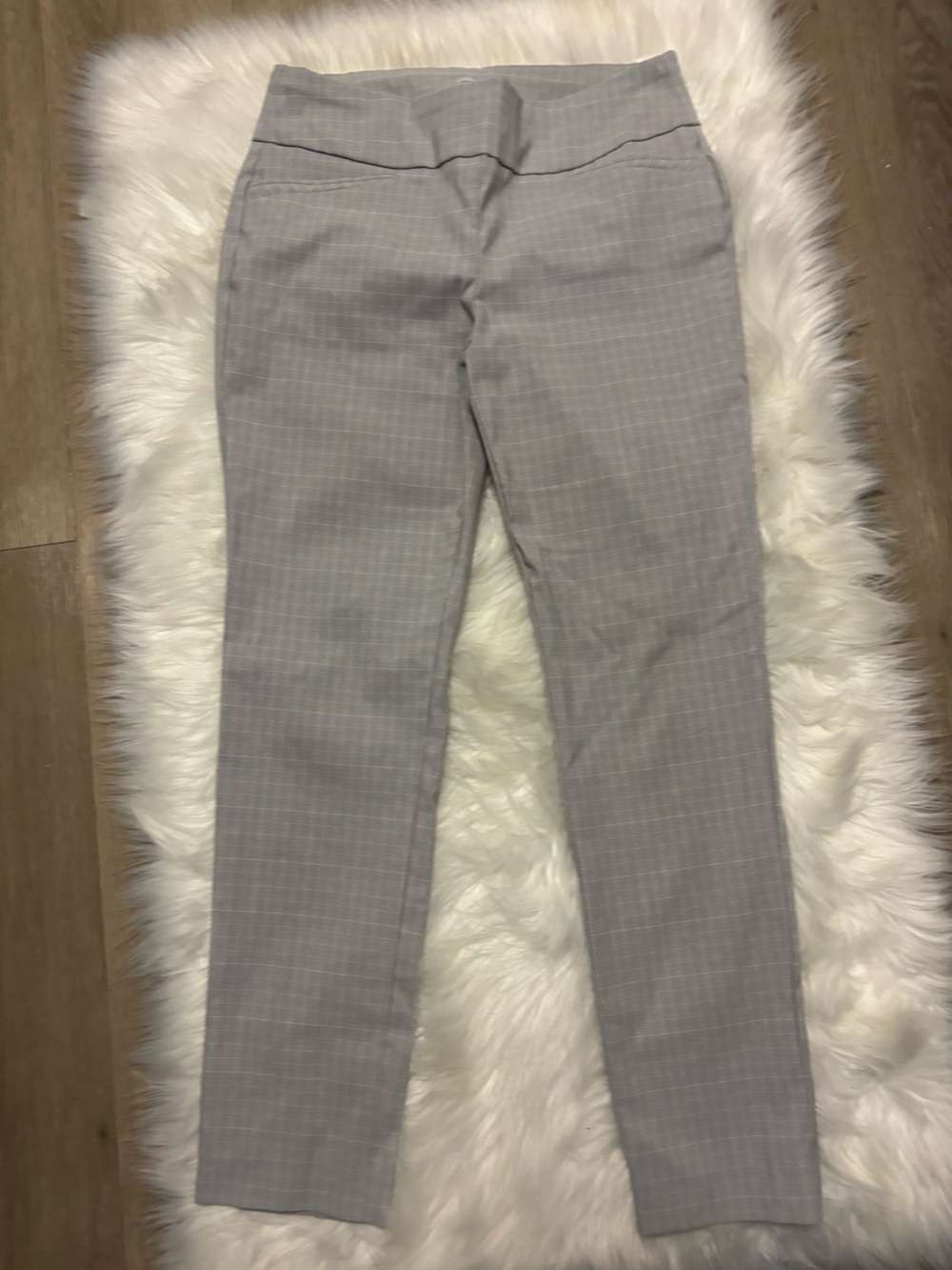Van‎ Heusen Light Gray Plaid Dress Shirt